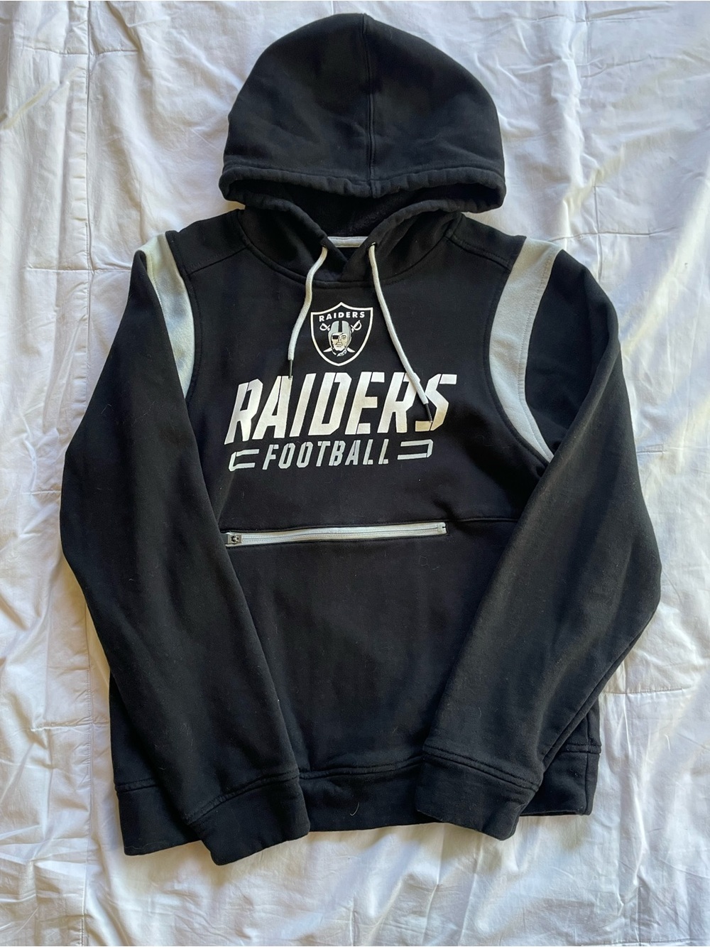 Fanatics Raiders Black Hoodie with White Drawstrings Size Medium